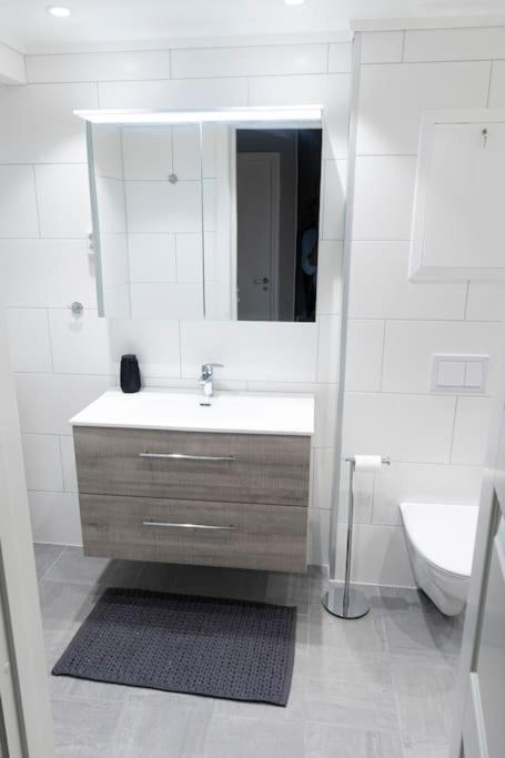 5 Minutes To Downtown Arendal-Free Parking Apartment Ngoại thất bức ảnh